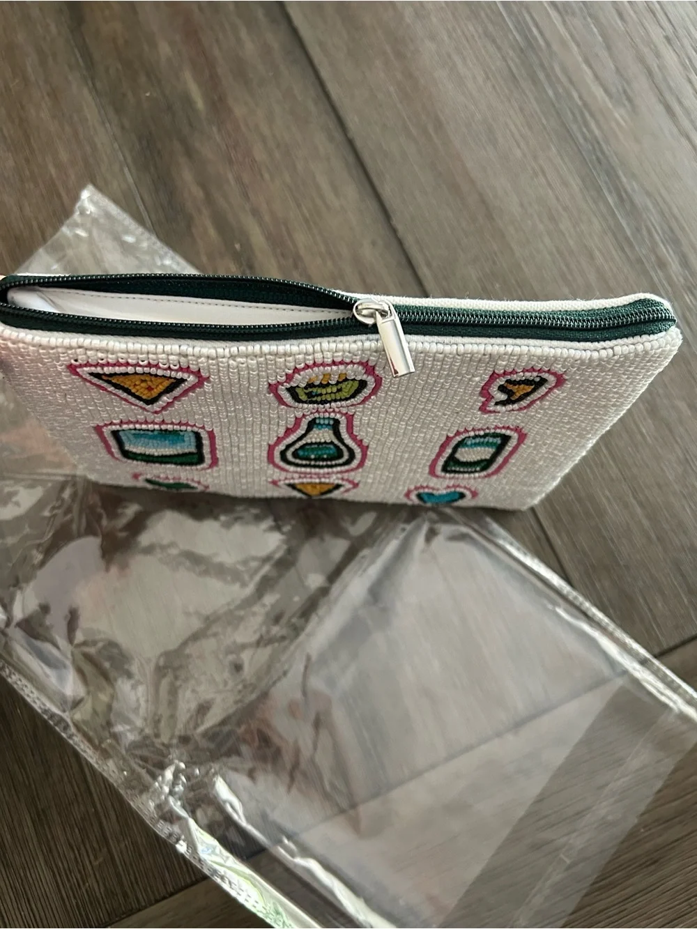 Hidden Valley Ranch Beaded White Patch Mosaic Clutch - Stylish Women's Bag NWT!